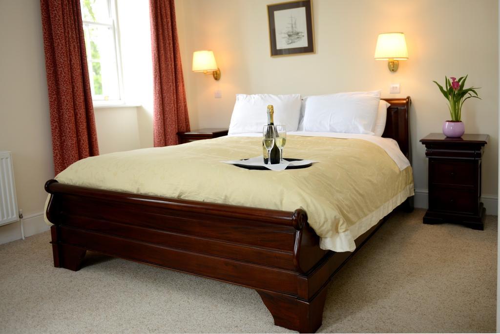 Hotel Ashbrook Arms Townhouse And Restaurant Durrow Esterno foto