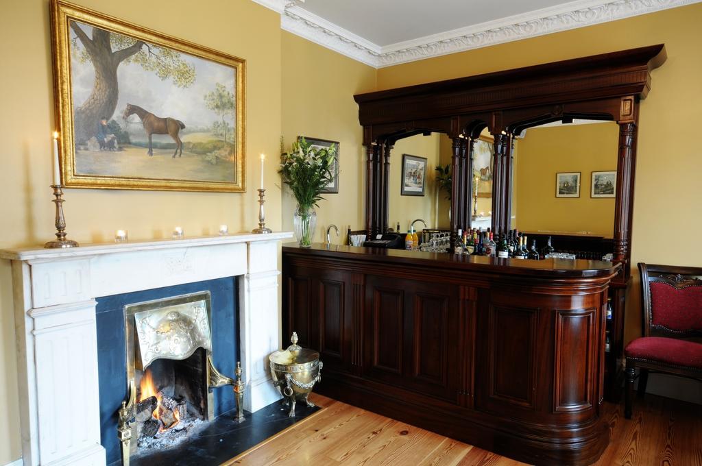 Hotel Ashbrook Arms Townhouse And Restaurant Durrow Esterno foto